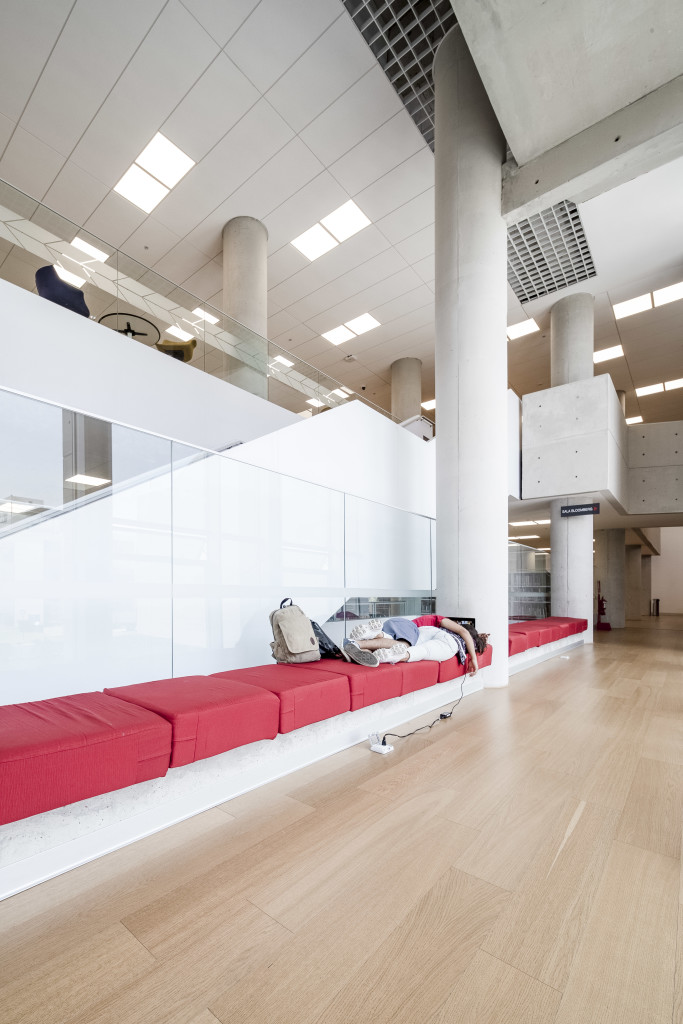 COMPLEJO ACADÉMICO_92